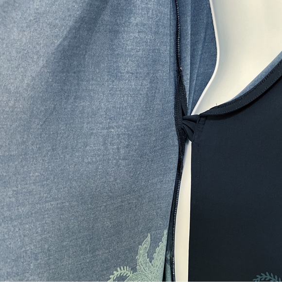 Banana Republic Factory Jersey Wrap Dress Size M Womens Blue Paisley Print - Picture 7 of 9